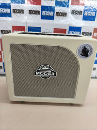 Amplificador guitarra 15W Mooer Hornet blanco