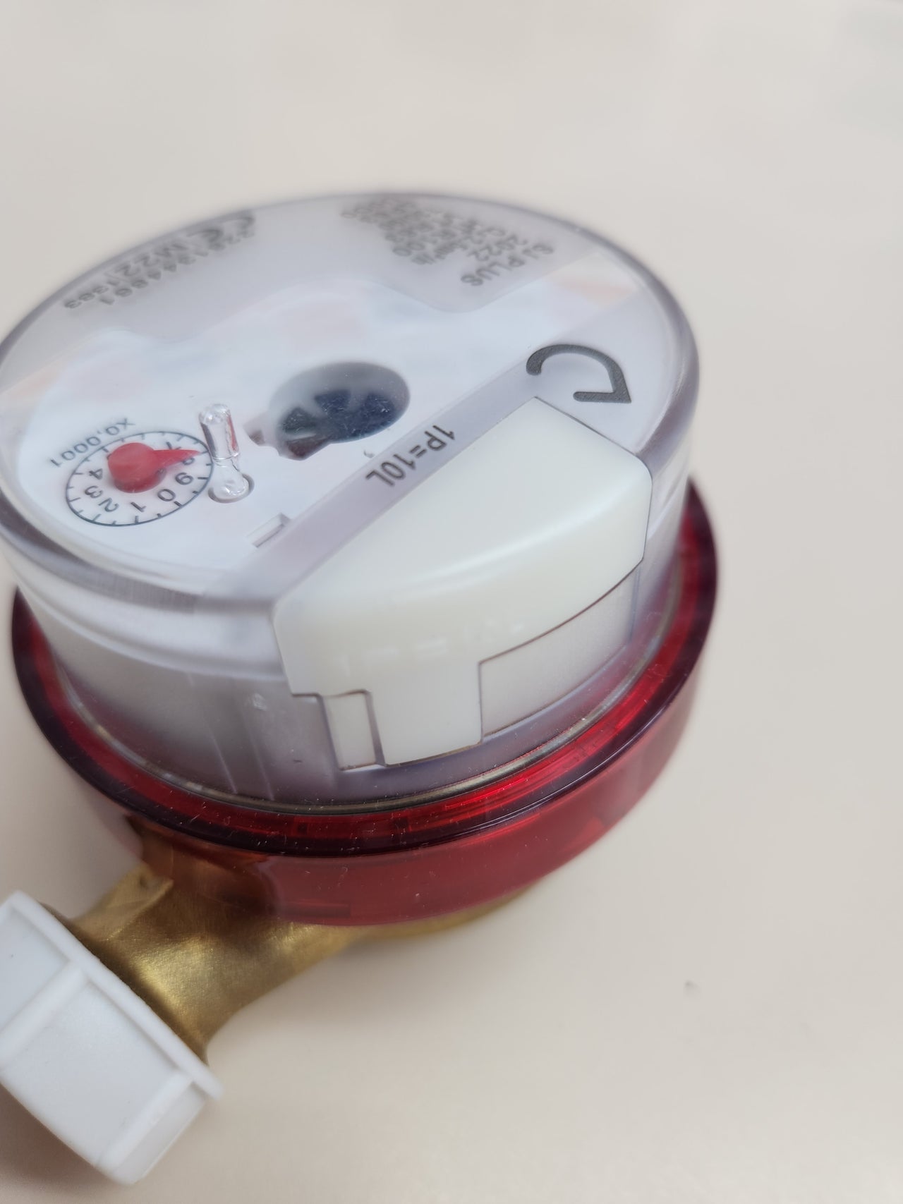 Medidor 15 mm  Agua Caliente SOMATHERM – Chorro Único, Rosca 20/27, Lectura 8 Dígitos, MID, Esfera Orientable, Sensor de Pulso