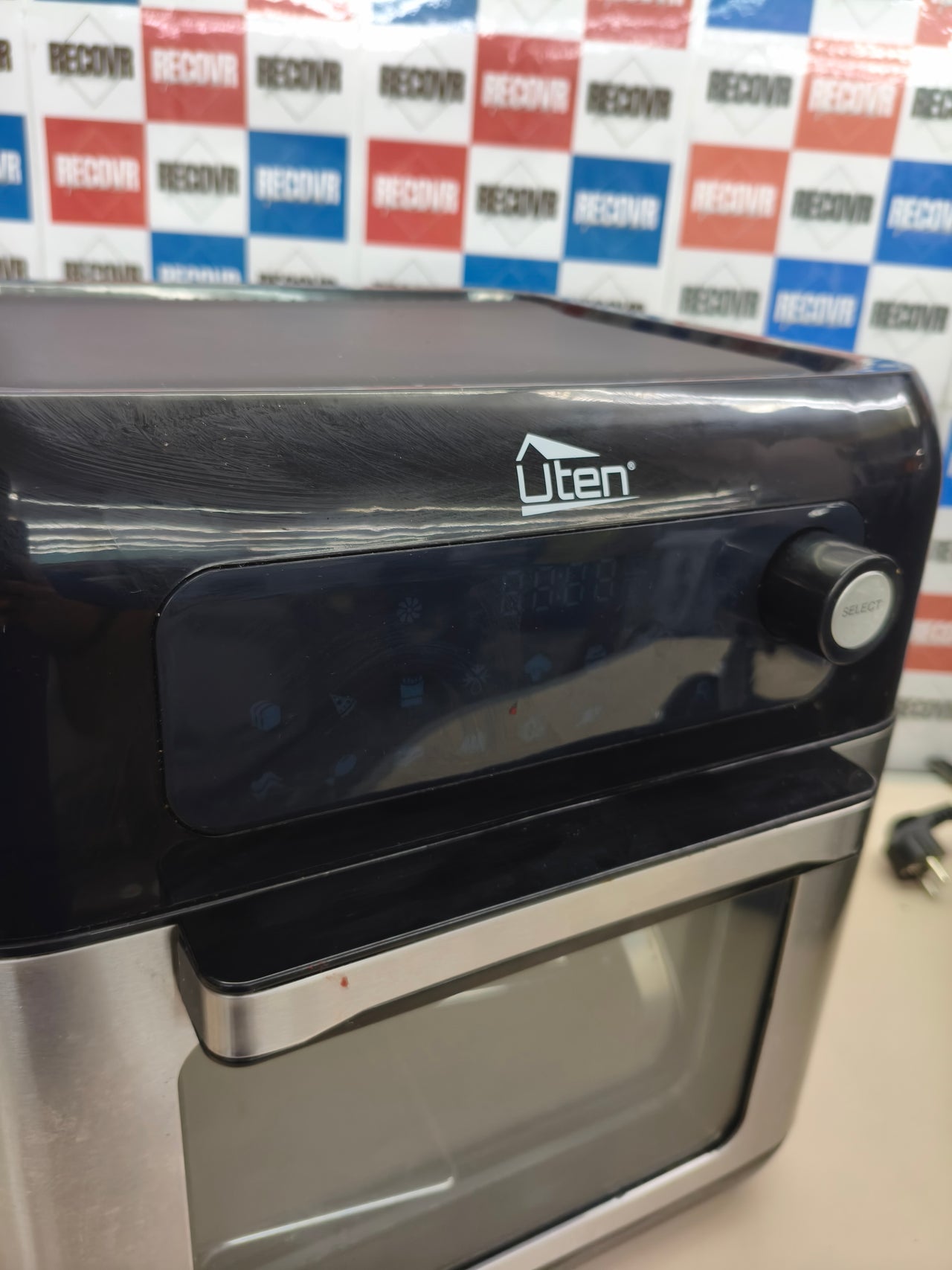 Freidora de aire Uten 10L 1500W con pantalla táctil y 12 programas