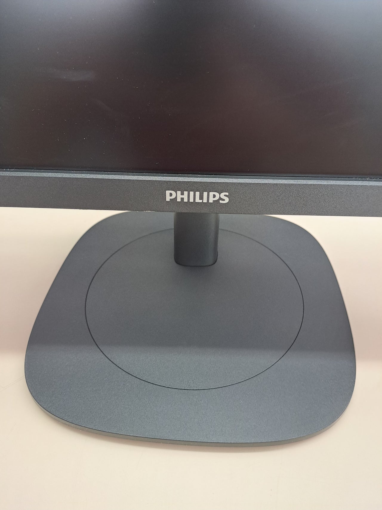 Monitor 32” WQHD 100Hz IPS webcam Philips