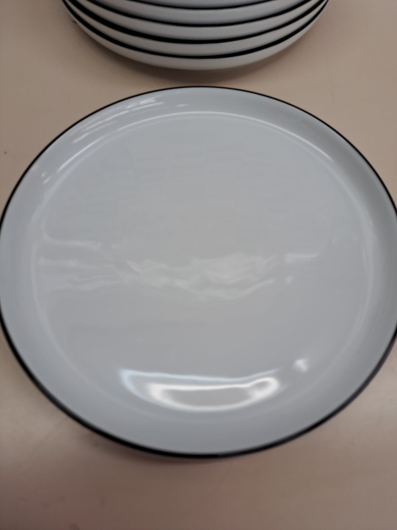 Vajilla porcelana 17 piezas blanco negro