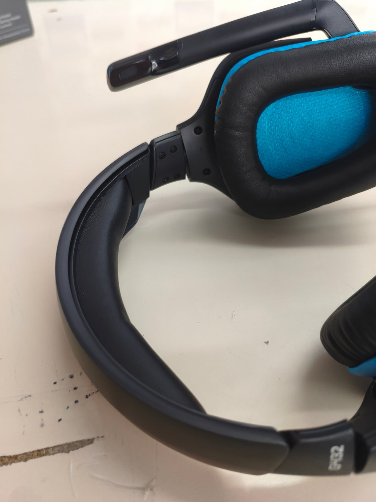 Auriculares gaming Logitech G432 con sonido DTS 7.1