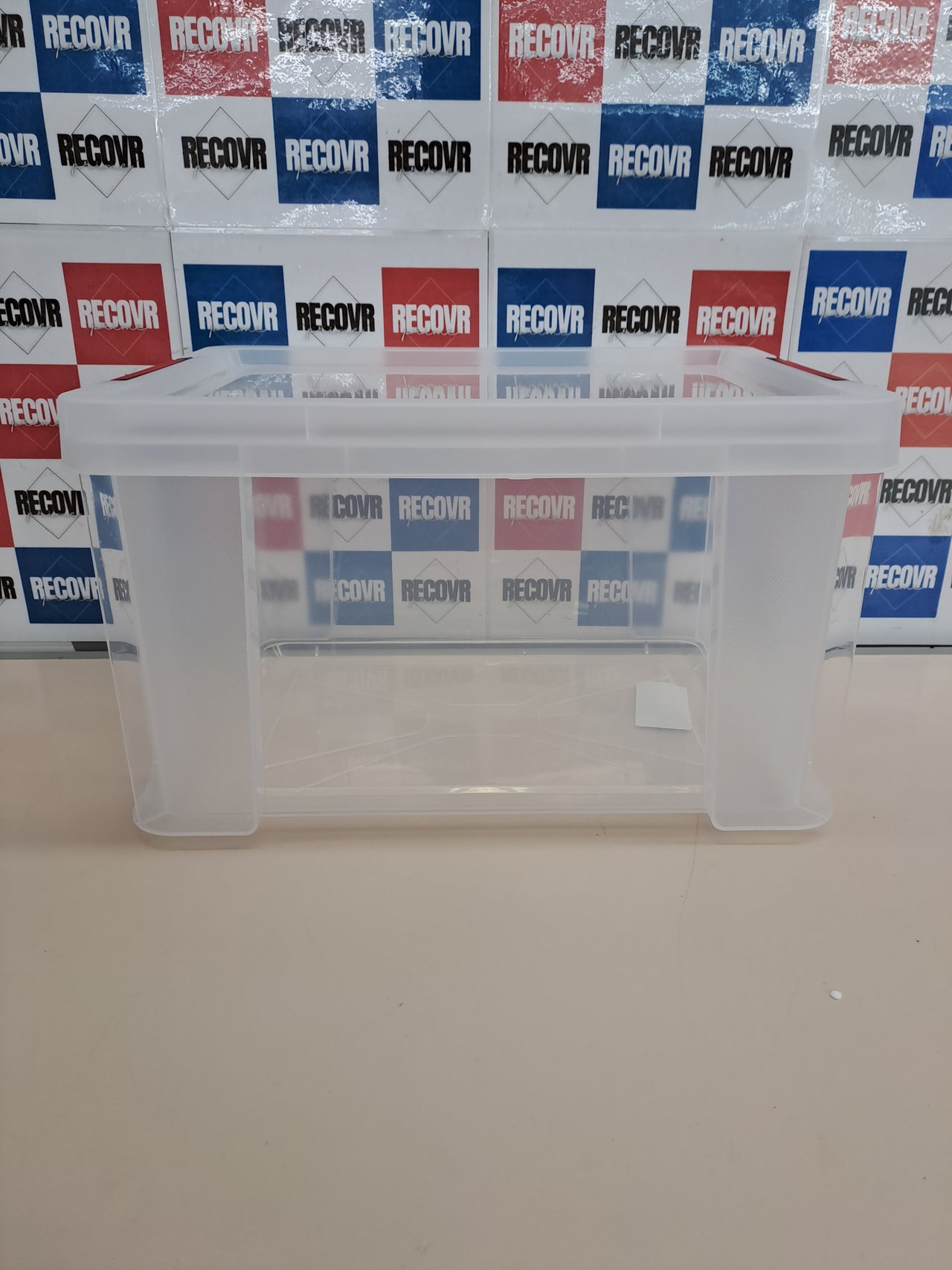 Caja almacenamiento 17 L transparente apilable – Sundis