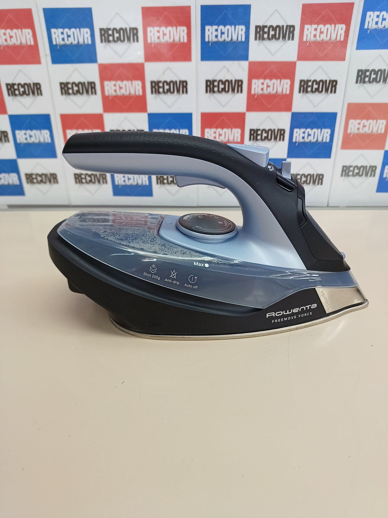 Plancha Vapor sin cable Freemove Force Rowenta