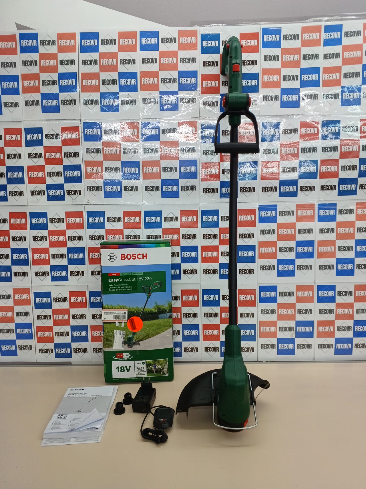 Cortacésped Bosch EasyGrassCut 18V 23cm 2Ah