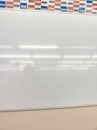 Pizarra blanca magnética OFITURIA 200x100 cm con marco de aluminio lacado