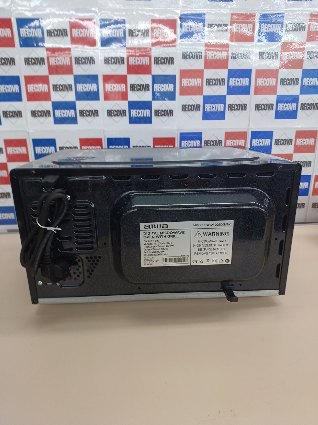 Microondas Digital con Grill Aiwa 20L capacidad 700W, 800W Grill AMW-202DG/BK