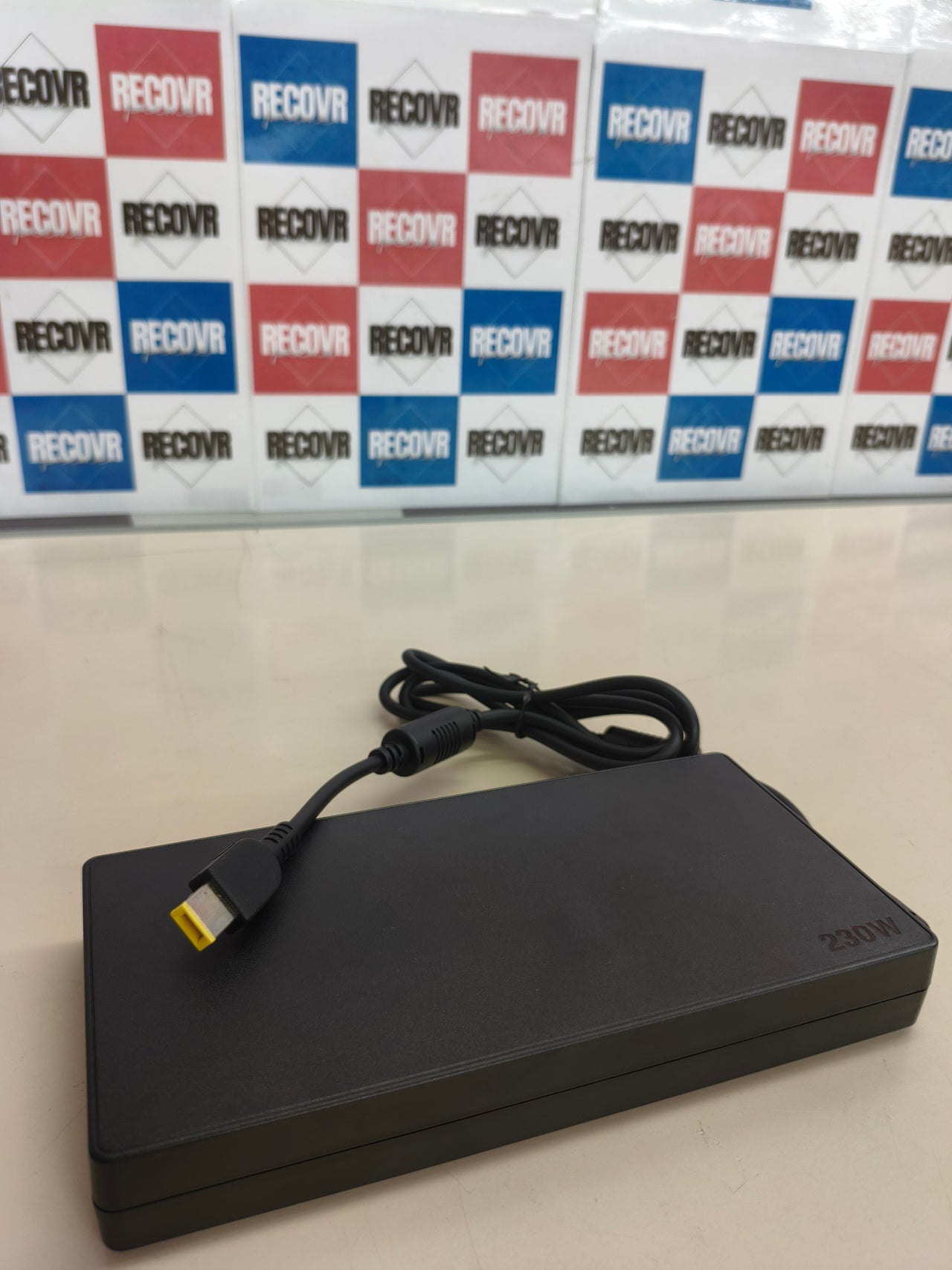 Cargador Lenovo ThinkPad 170W original 4X20E50578