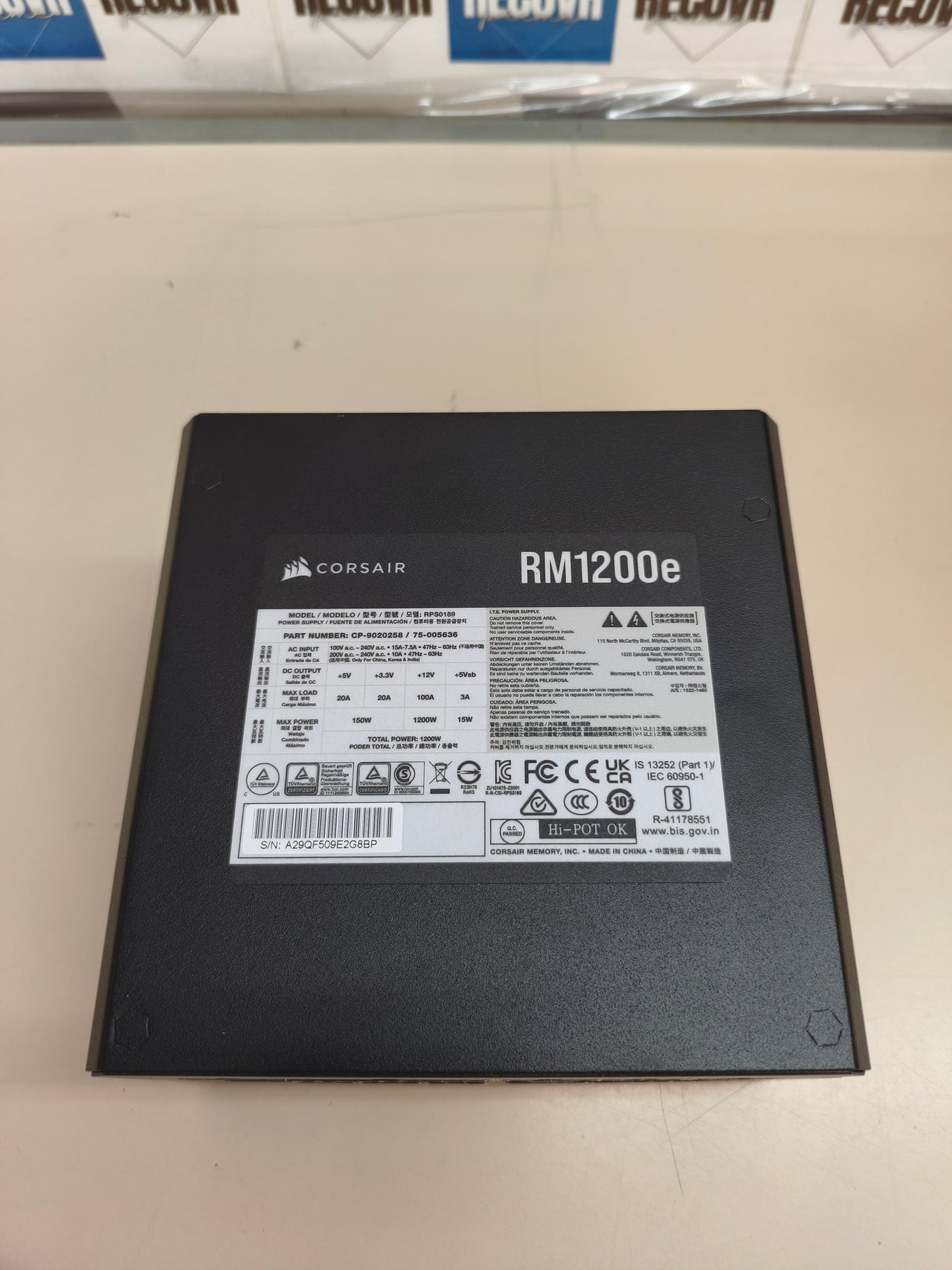CORSAIR RM1200e, fuente ATX modular 1200W, negra