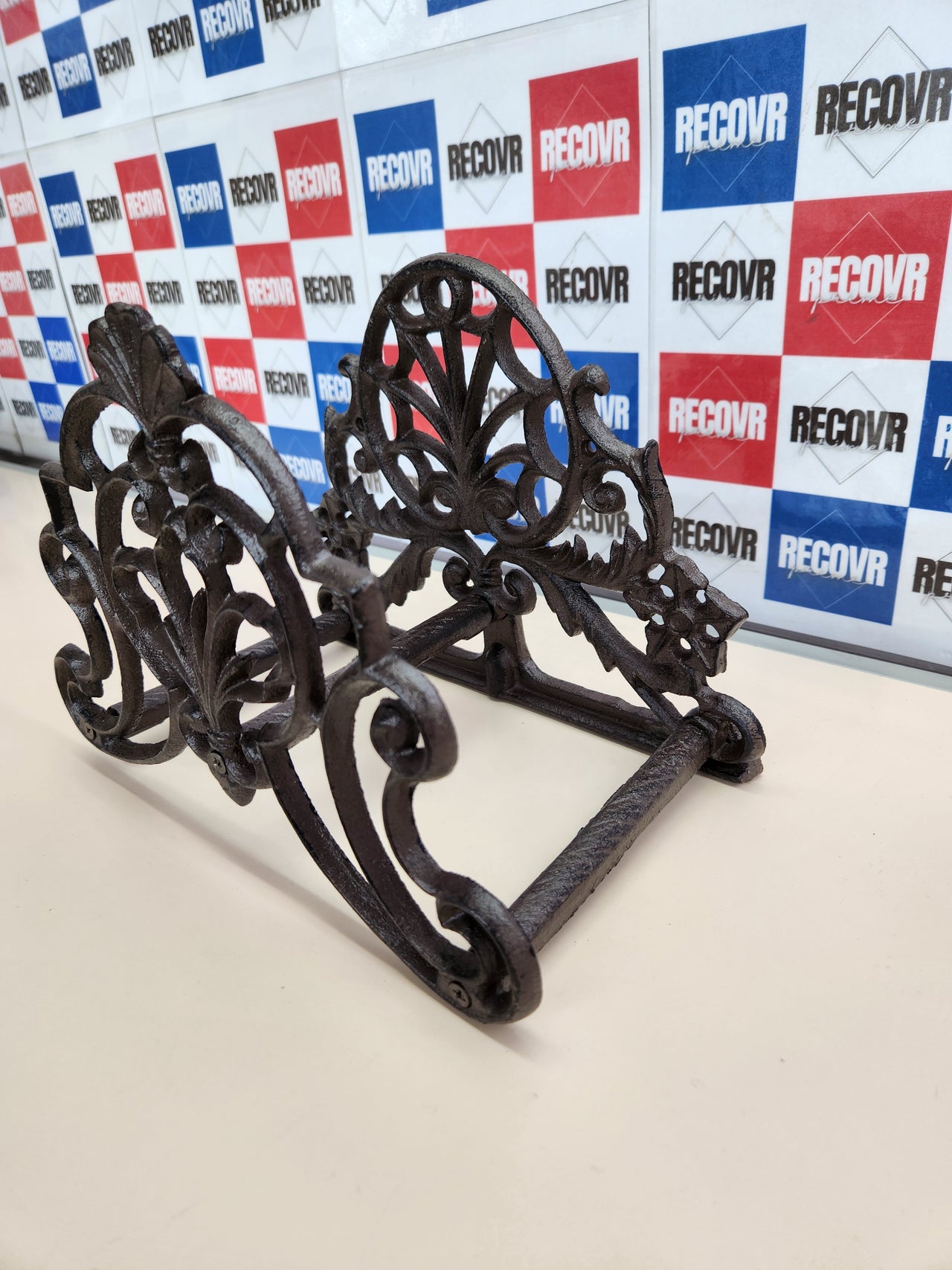 Soporte Manguera de Pie 100x27x16 cm