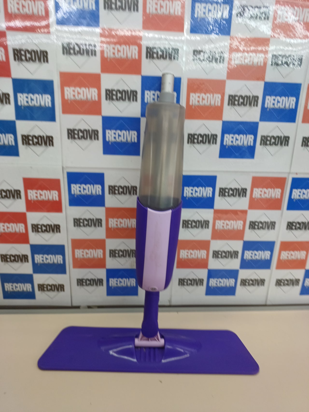 Mopa con pulverizador y microfibra 2 botellas – MEXERRIS
