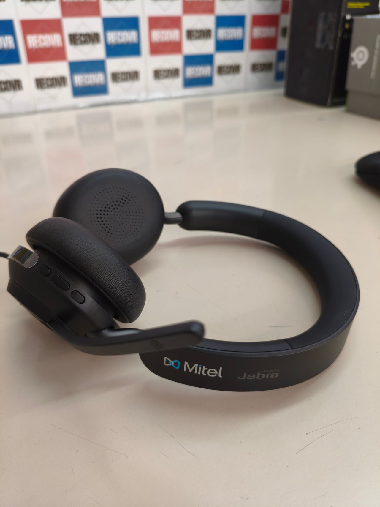 Jabra Evolve2 40 SE, auriculares USB-C con ANC y 3 micrófonos