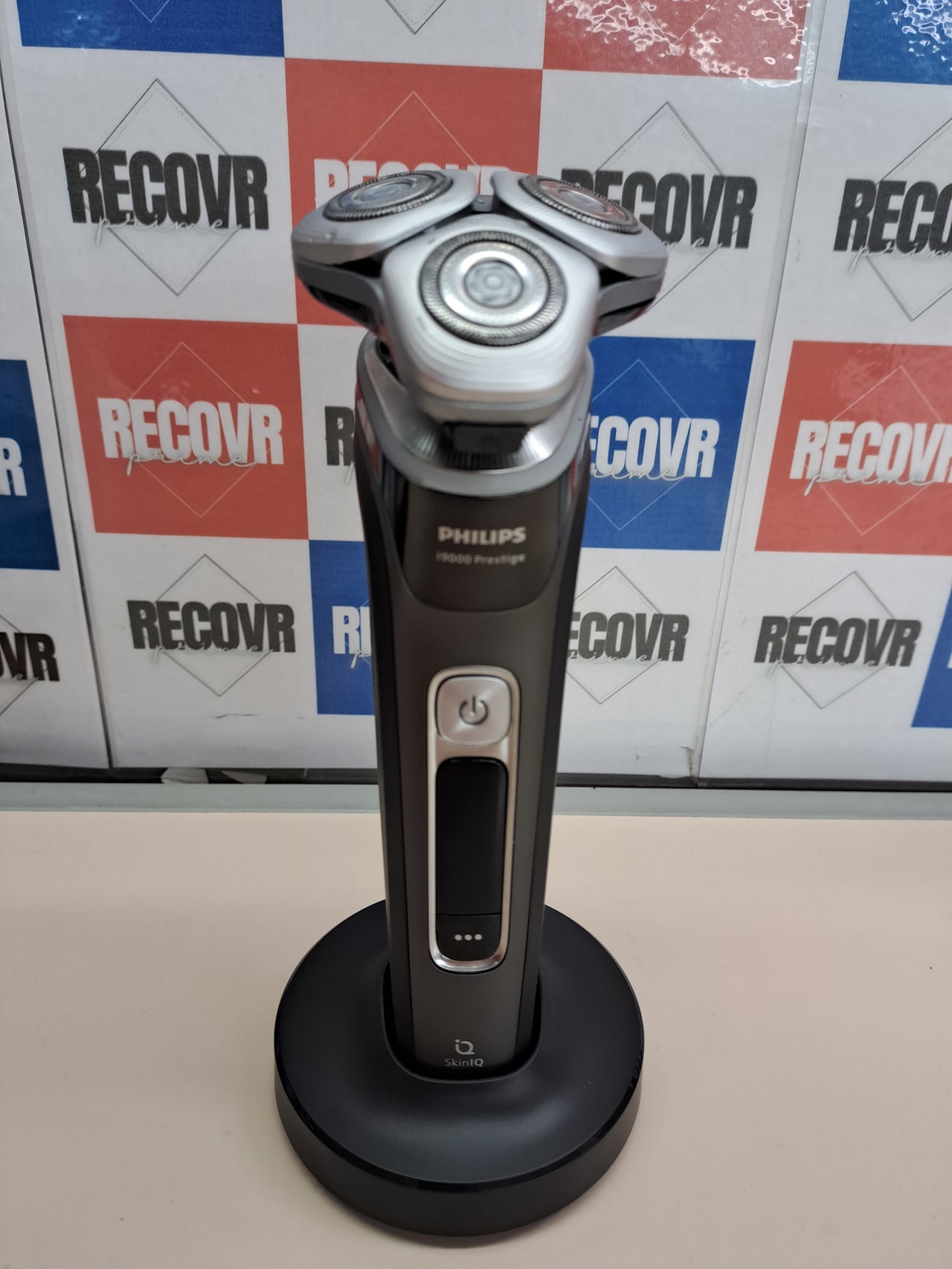 Afeitadora eléctrica húmedo/seco Prestige Philips i9000