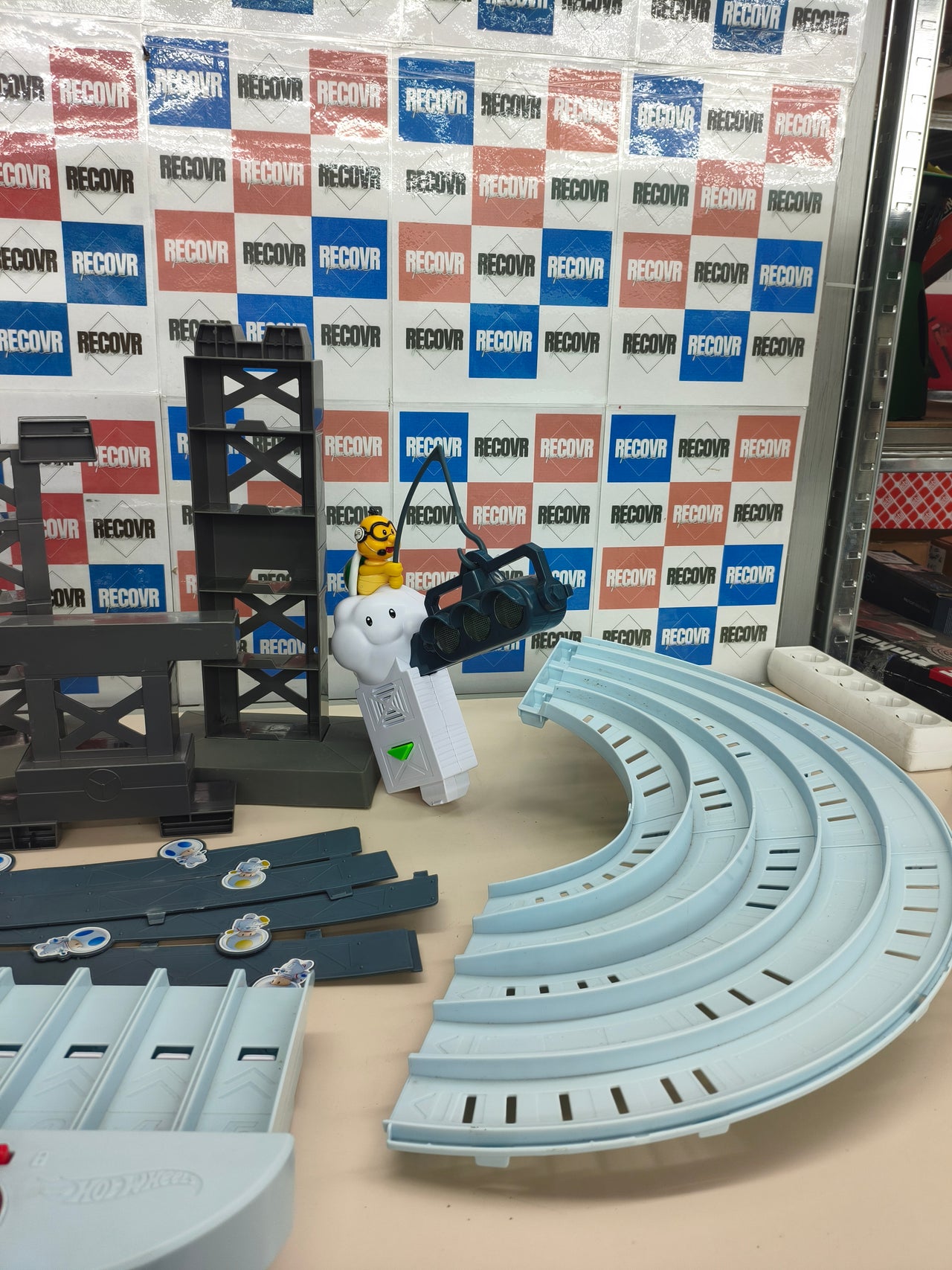Hot Wheels Mario Kart Pista Arcoíris GXX41