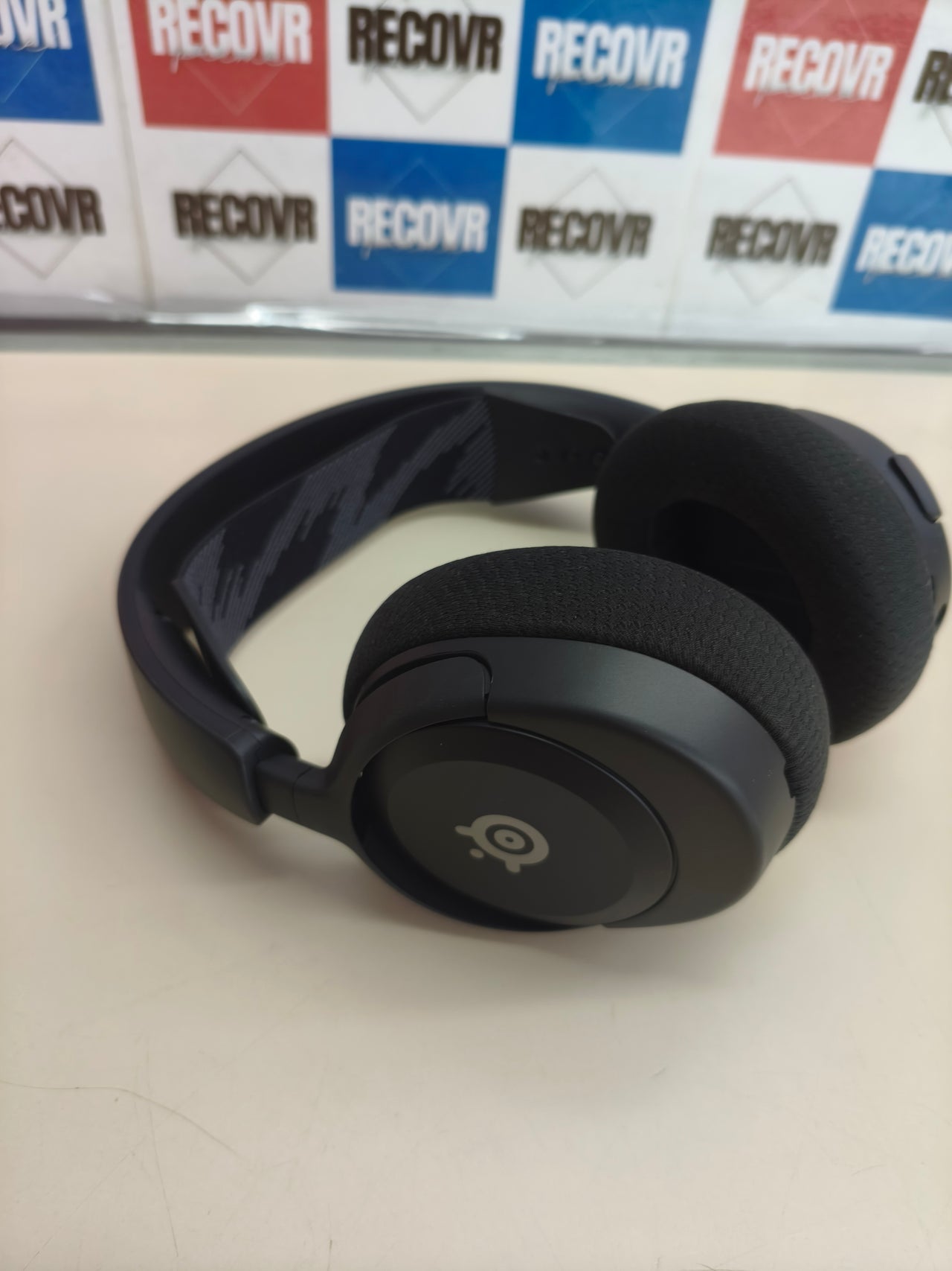 Auriculares Gaming SteelSeries Arctis Nova 1
