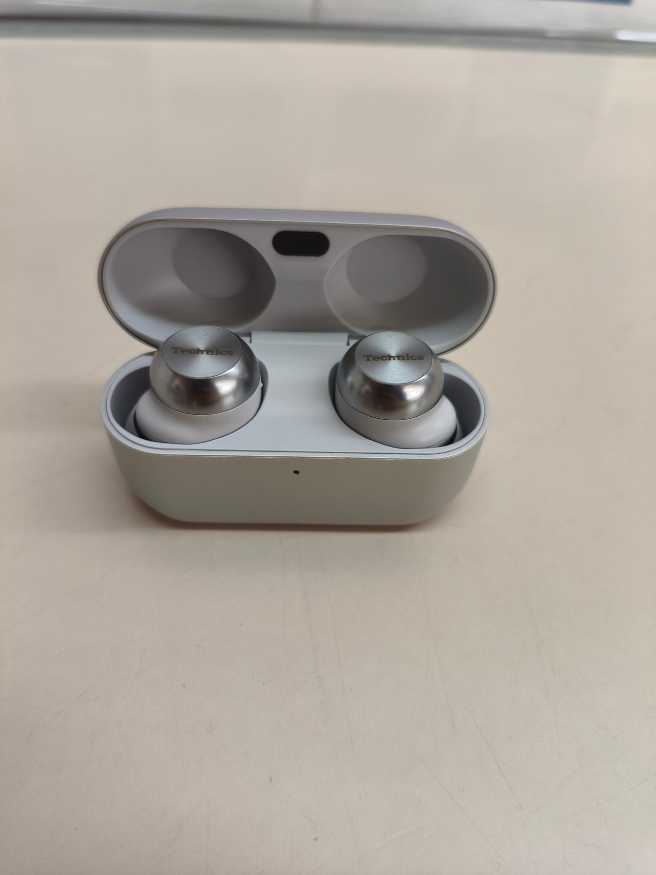 Technics auriculares inalámbricos, ANC, Bluetooth multipunto
