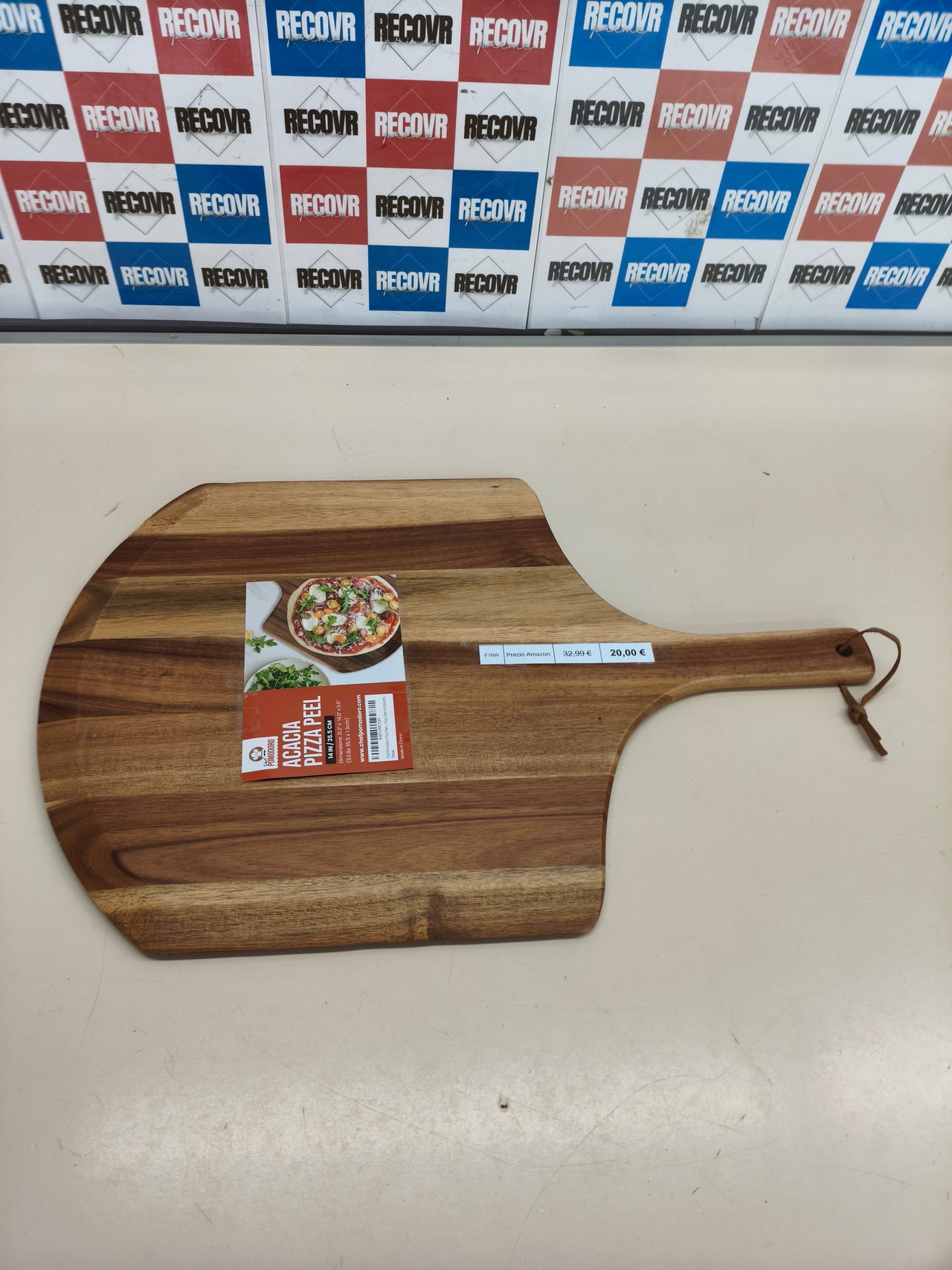 Pala para pizza Chef Pomodoro 35,5 cm de madera de acacia para horno
