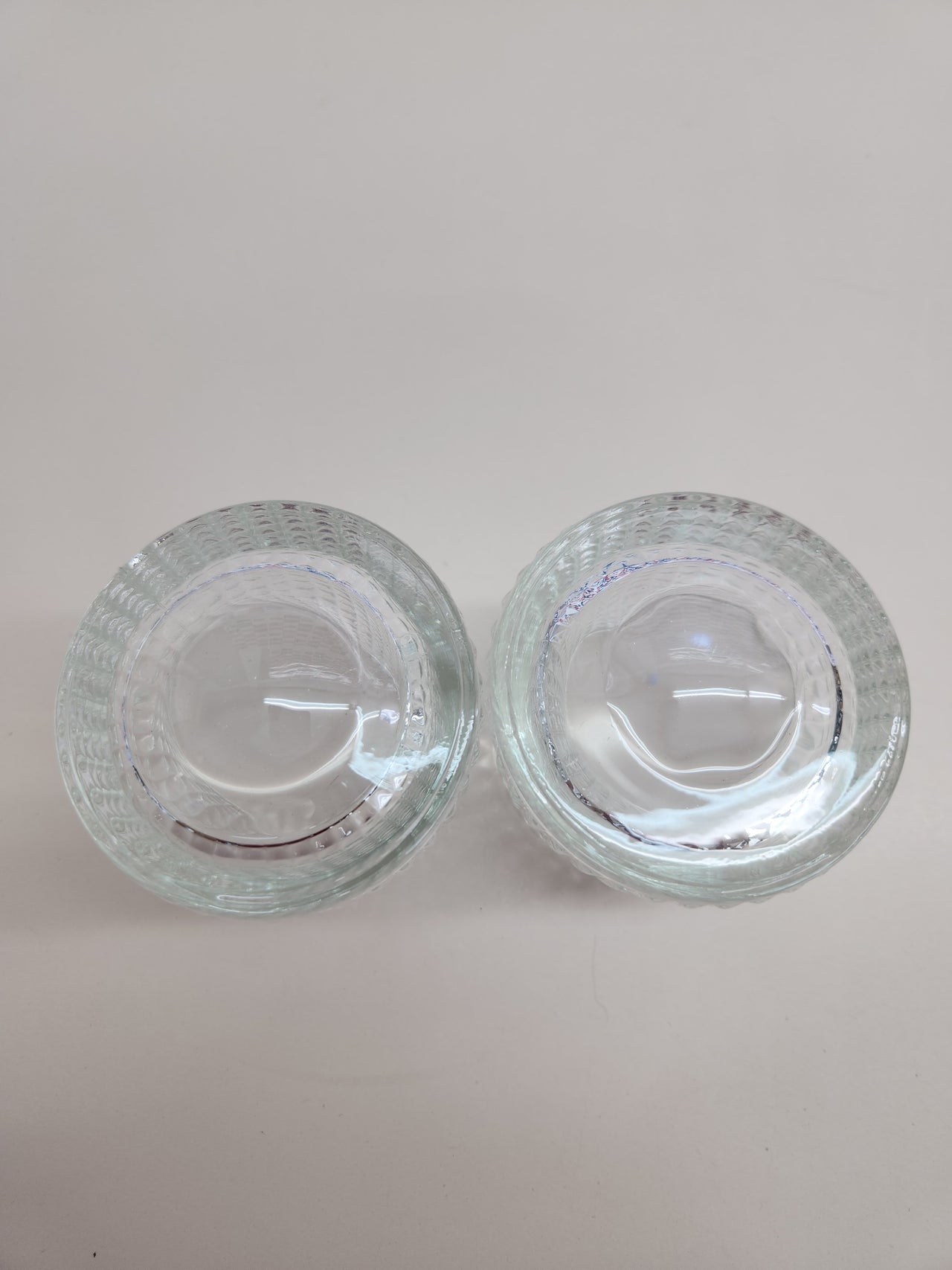 Juego 2 Vasos de Whisky 160 ml, Vaso Whisky La Superficie de La Mesa Puede Girar 360 Grados, Relax y Descomprimir para Hombres, (Superficie Curvo-Borde Dorado) Xfeyaqlo