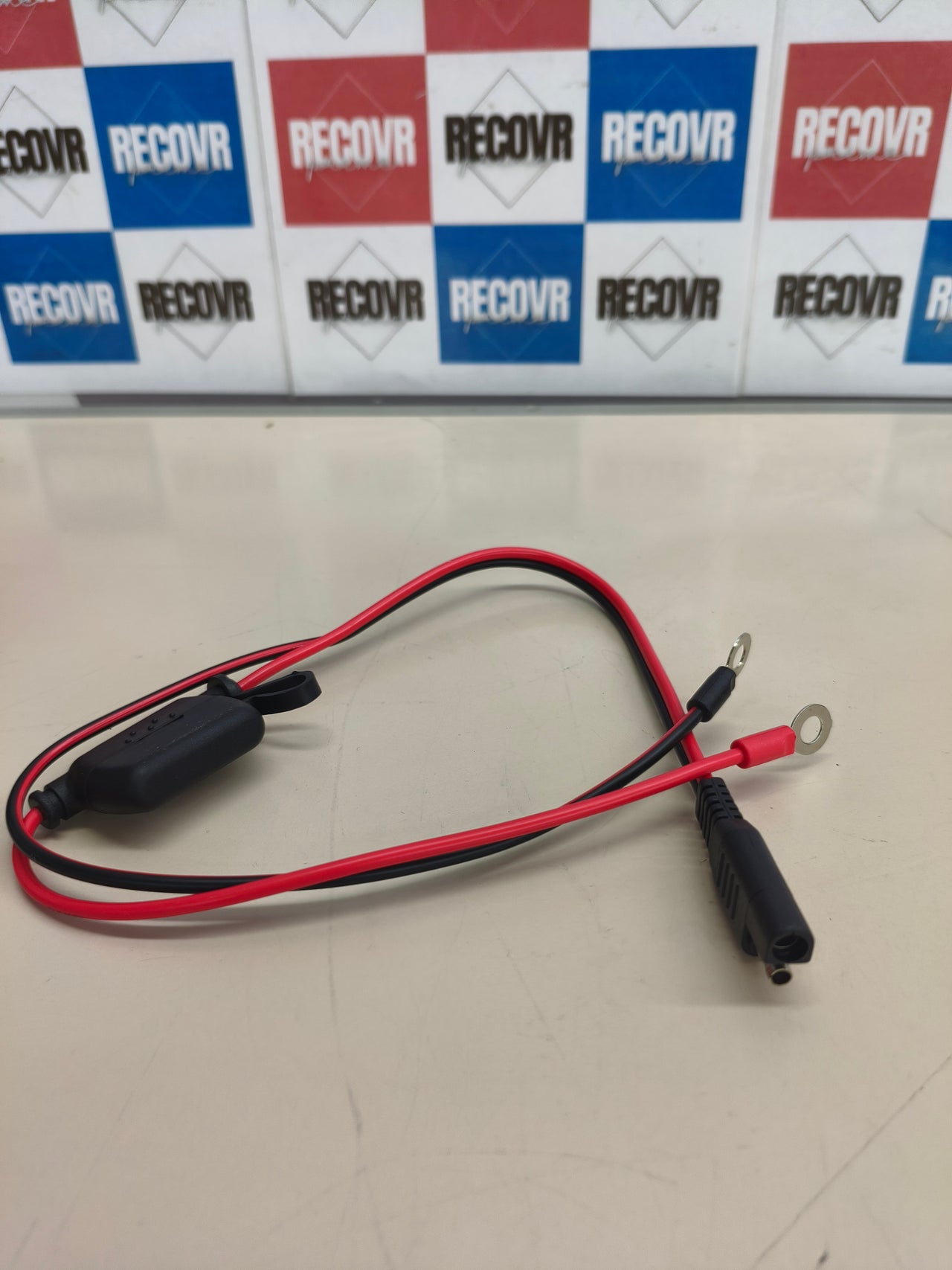 Cargador de batería Bosch C70 10A 12V/24V para coche AGM gel y EFB