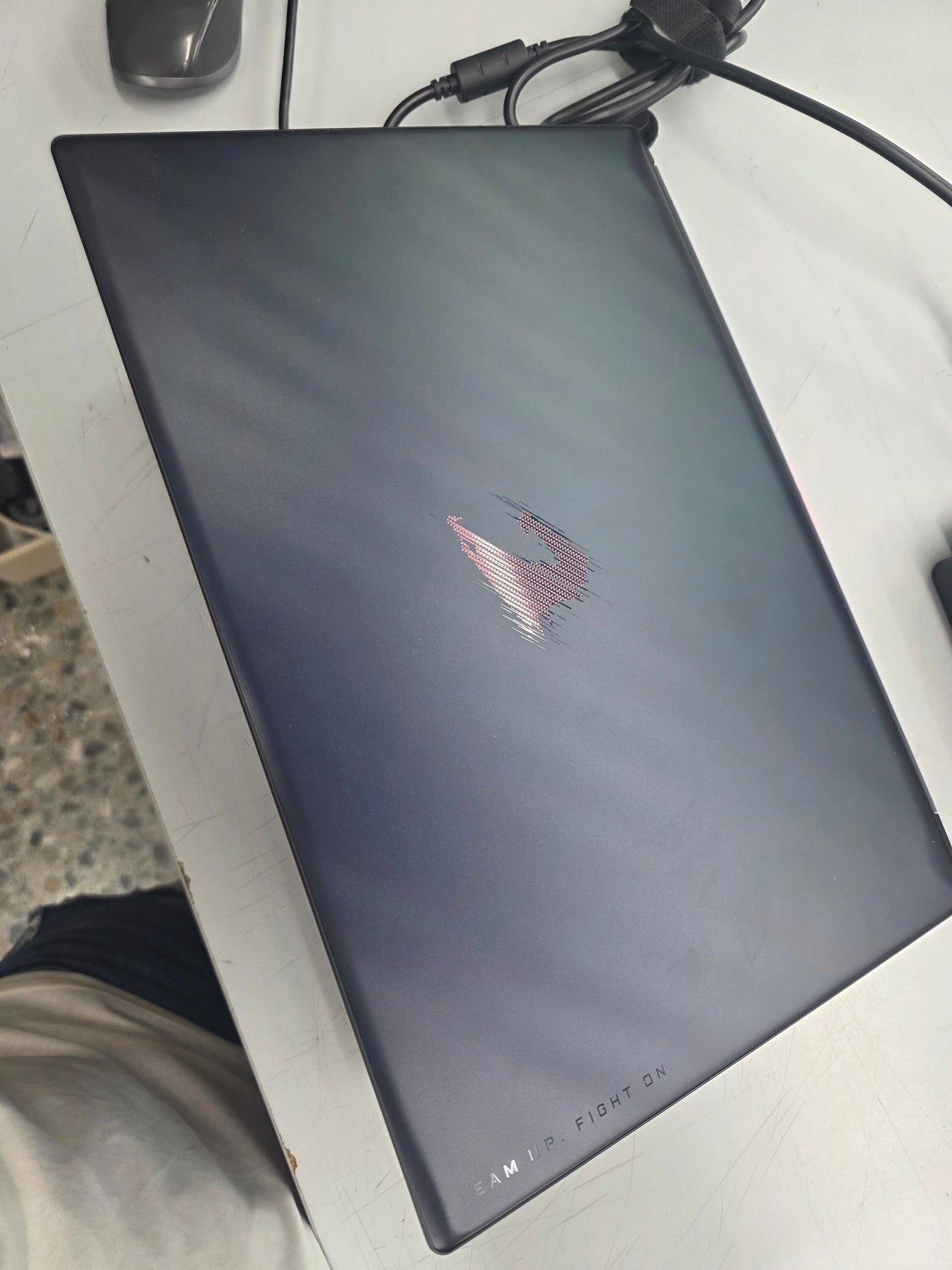 Portátil gaming Gigabyte Aorus Master 16 240 Hz IntelCore Ultra 9