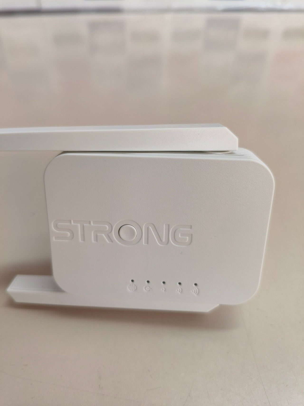 STRONG Repetidor WiFi N300, amplificador de largo alcance