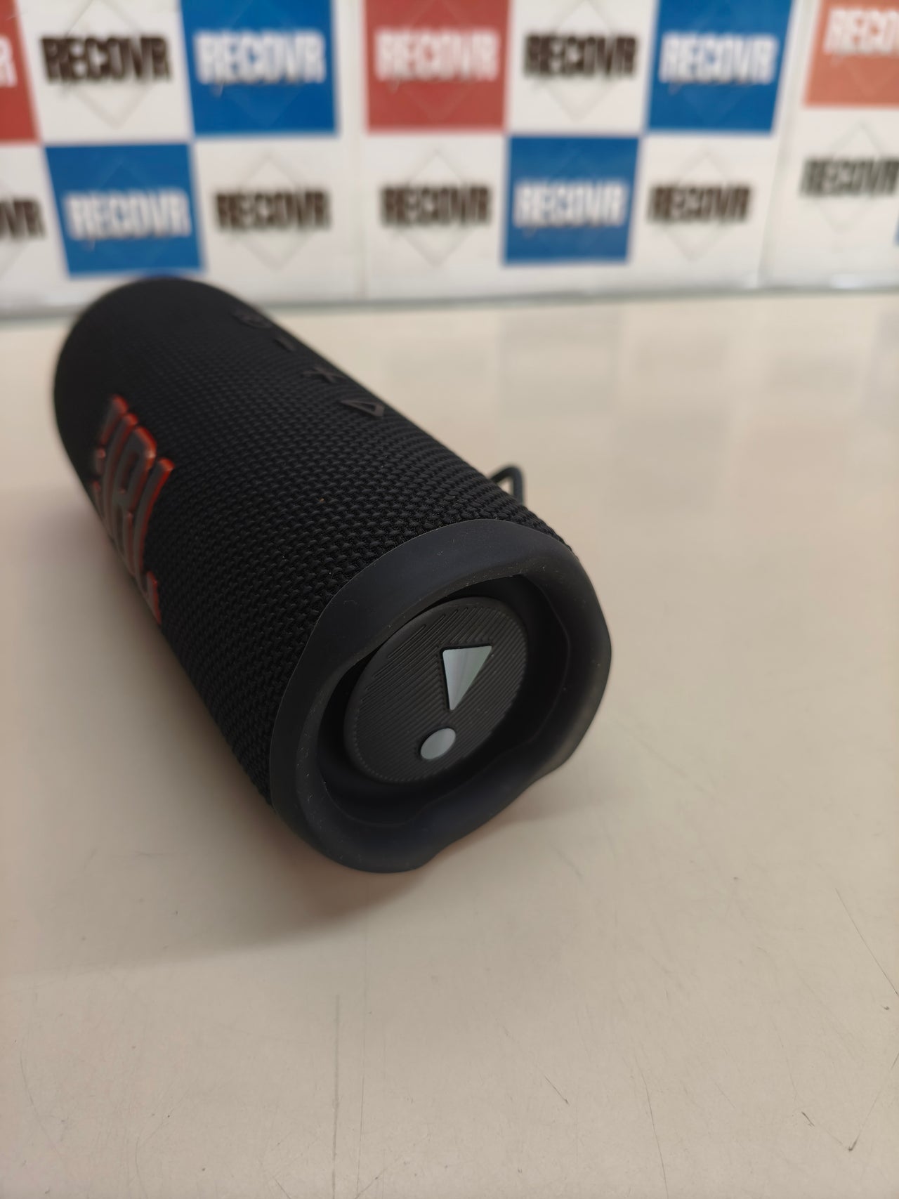 JBL Flip 6, altavoz Bluetooth portátil, resistente al agua y polvo, negro