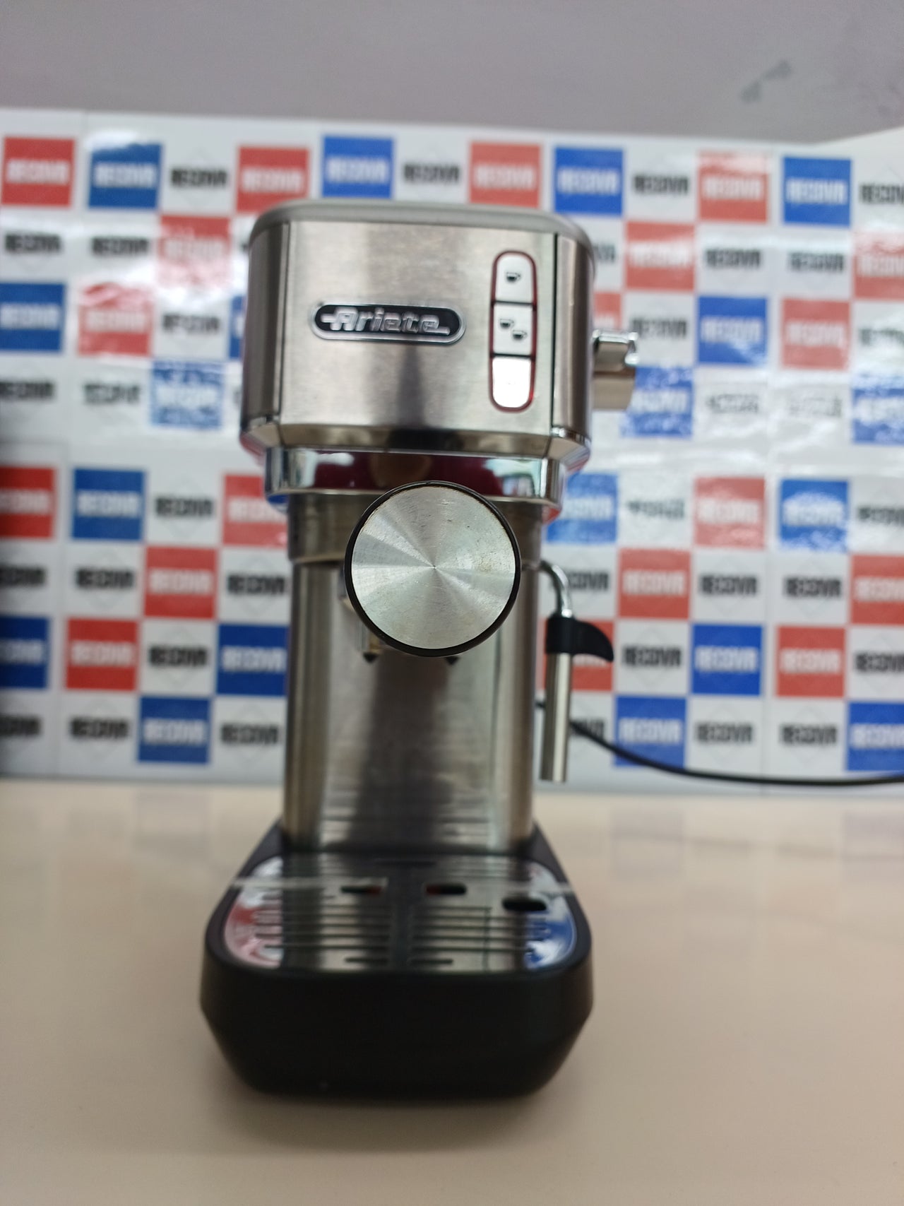 Cafetera de metal 15 bares,130W, 1,1L Ariete 1380