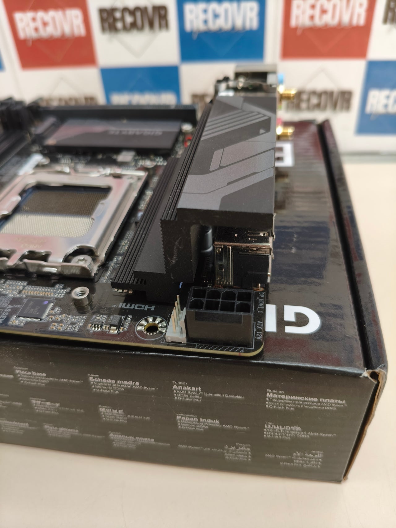 Placa base GIGABYTE B650I AX, placa base Mini-ITX, Ryzen 9000,