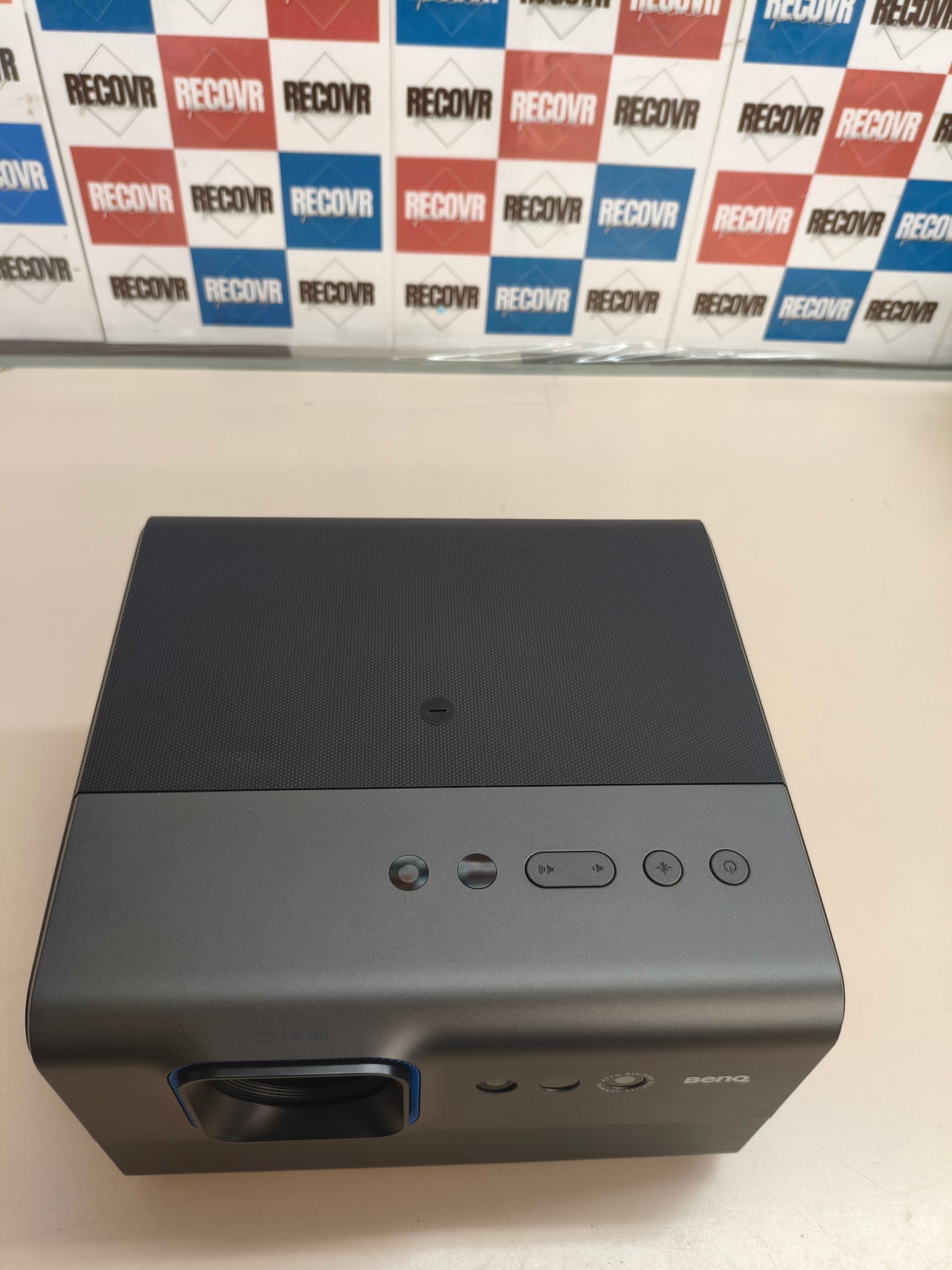 BenQ GP520, proyector LED 4K HDR, 2600 lúmenes, Google TV eARC, Dolby, Sonido 7.1 Canales