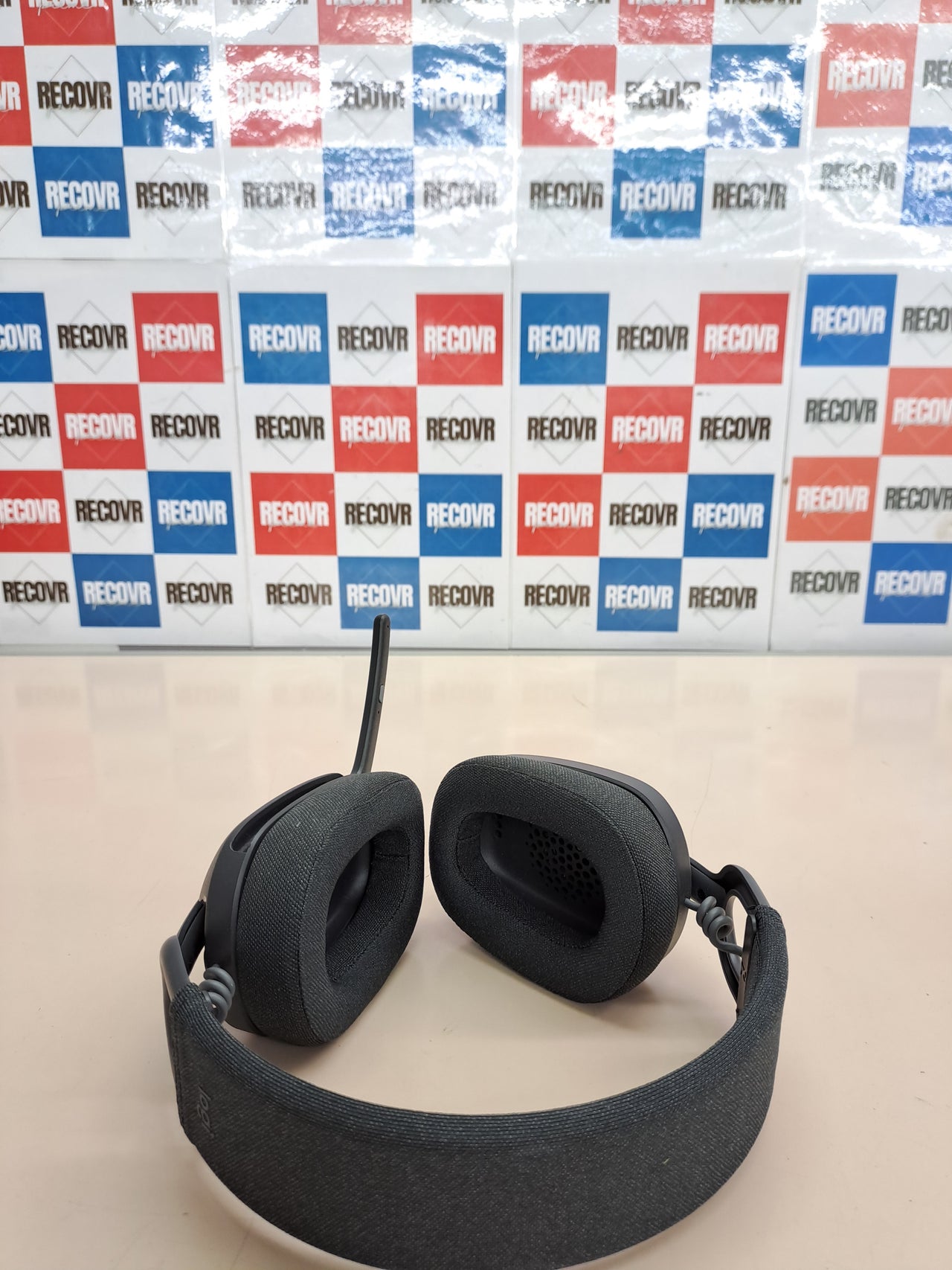 Auriculares inalámbricos con cancelación de ruido. Logitech