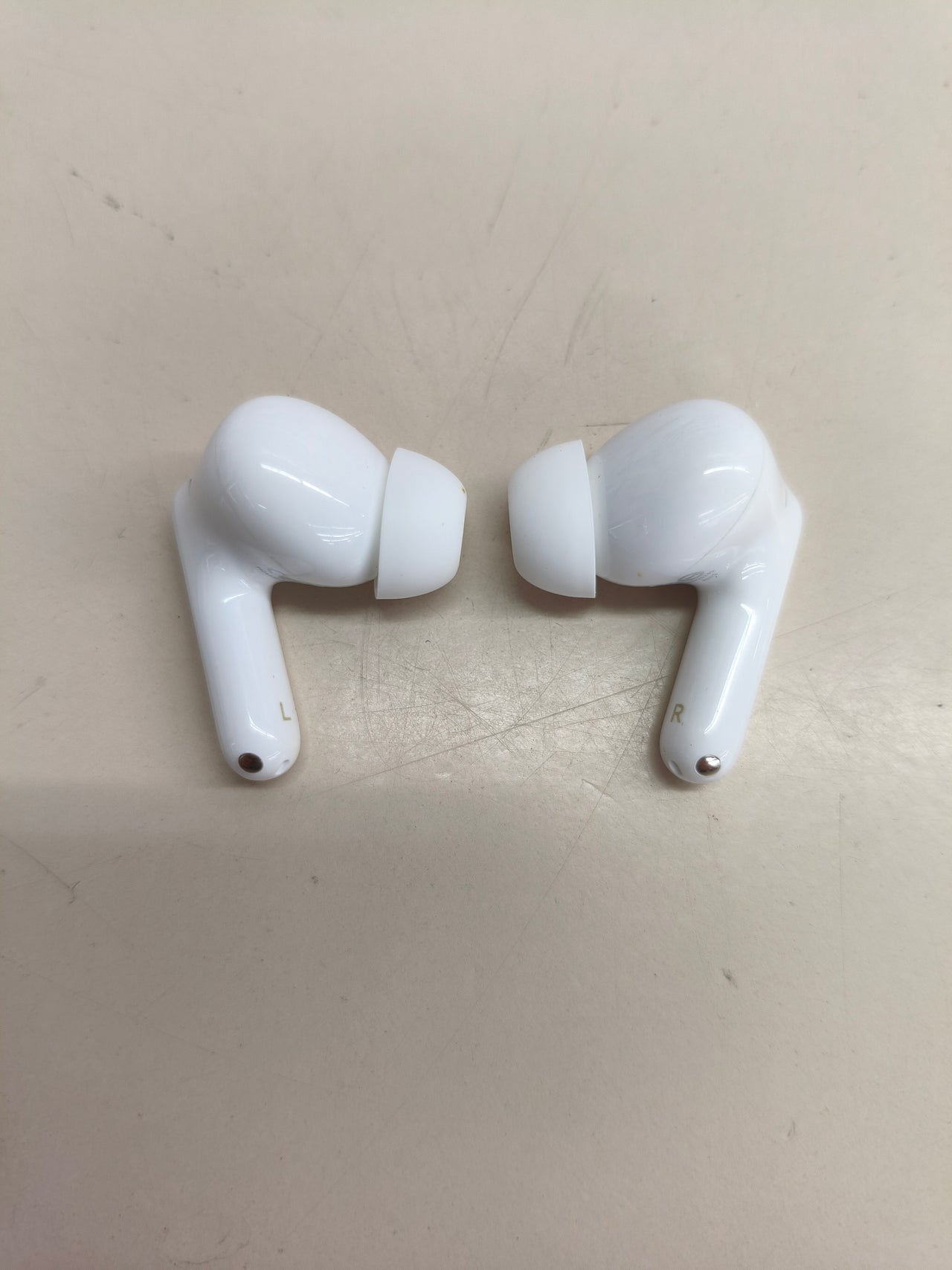 Auriculares Xiaomi Redmi Buds 6 Pro inalámbricos con cancelación de ruido blancos