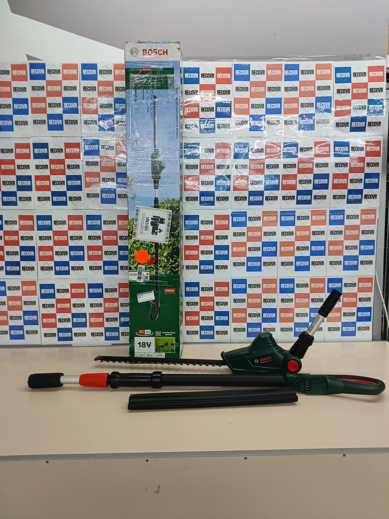 Cortasetos Telescópico Bosch UniversalHedgePole 18V