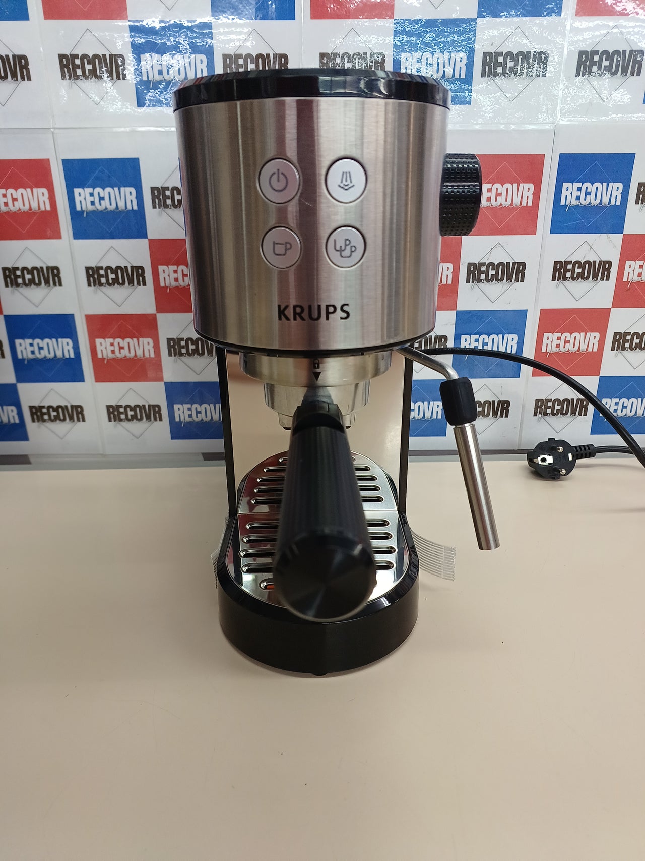 Cafetera espresso compacta 15 bares con vaporizador – Krups