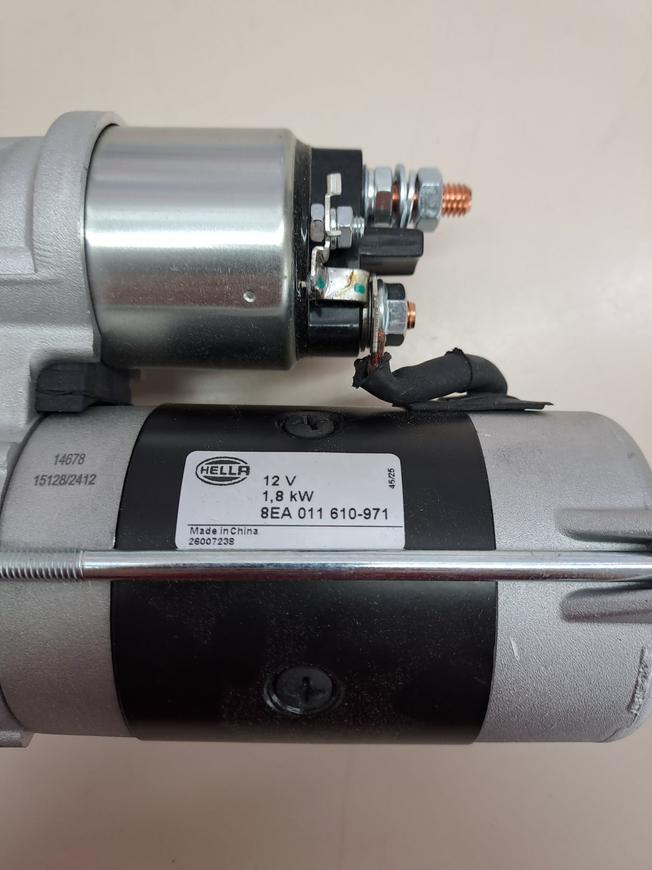 Motor de arranque 12V 1.8kW HELLA