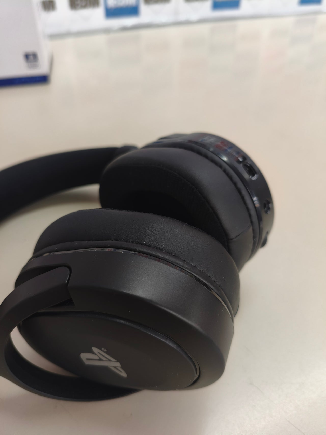 Cascos Gaming PlayStation Forta Negros