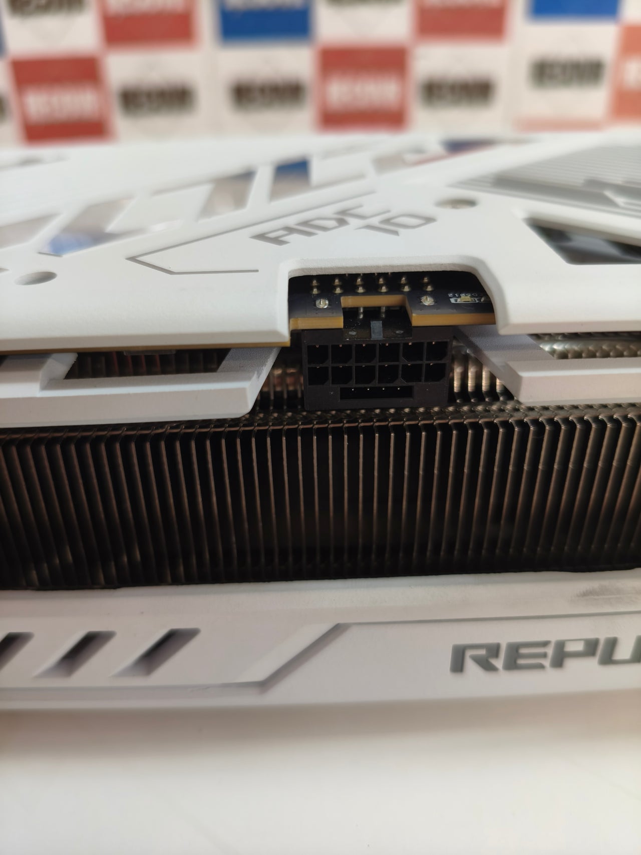 ASUS ROG Strix RTX 4090 Blanco OC, 24 GB GDDR6X