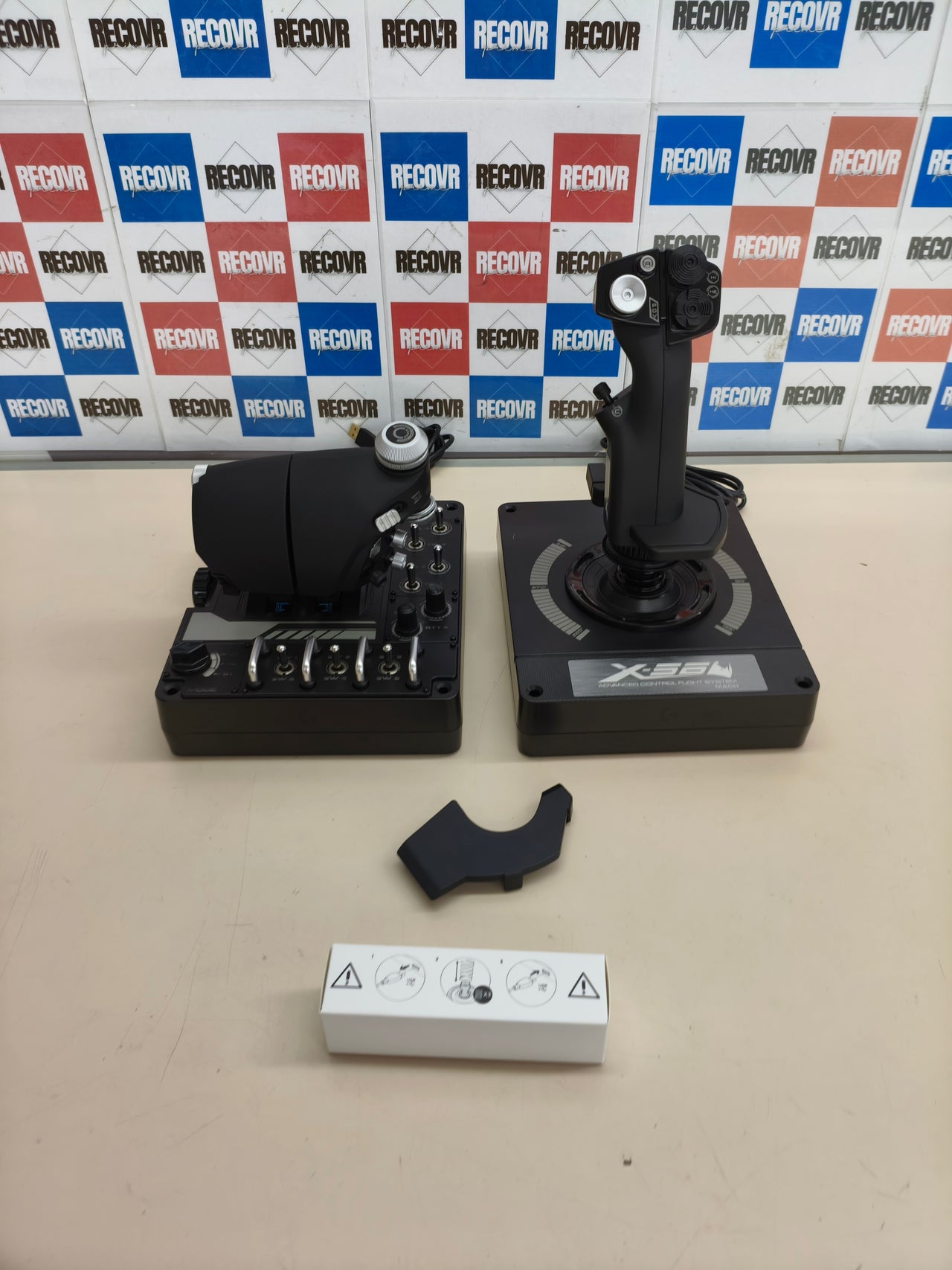 Joystick Logitech G X56 HOTAS RGB para PC