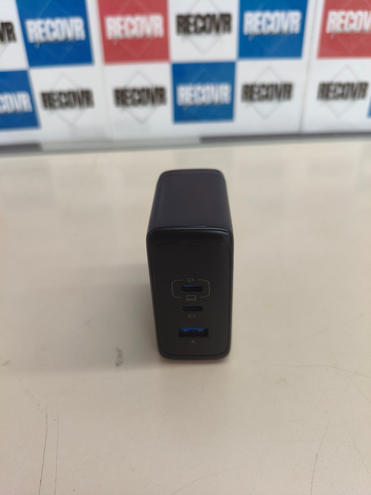 Cargador USB-C INIU GaN 100W de 3 puertos
