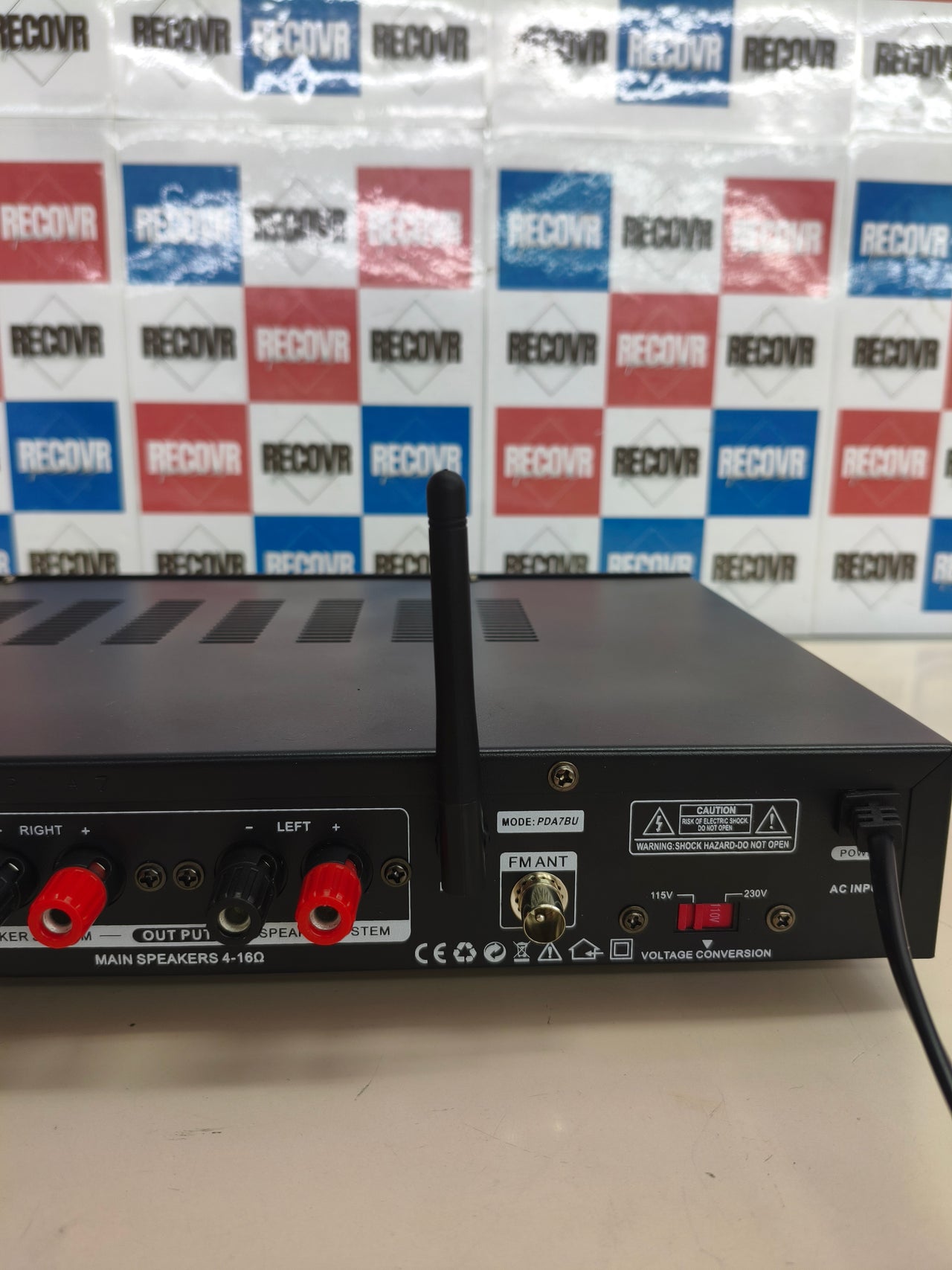 Amplificador de audio Pyle 5 canales Bluetooth para cine en casa y rack