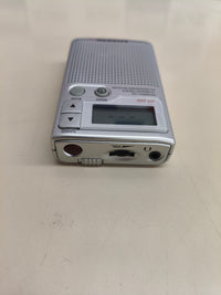 Radio portátil Sangean DT-250 digital AM/FM plateada