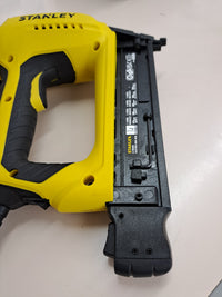 Pistola Clavos Eléctrica Stanley
