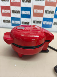 Mini gofrera de 550 W con placas antiadherentes.