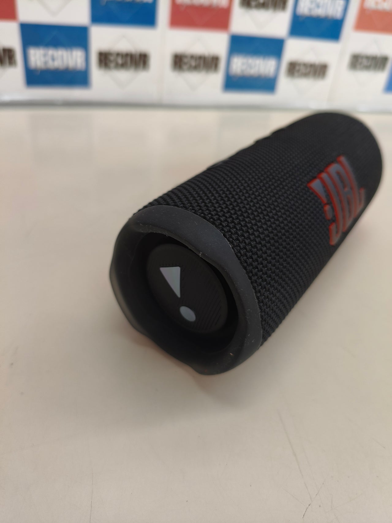 JBL Flip 6, altavoz Bluetooth portátil, resistente al agua y polvo, negro