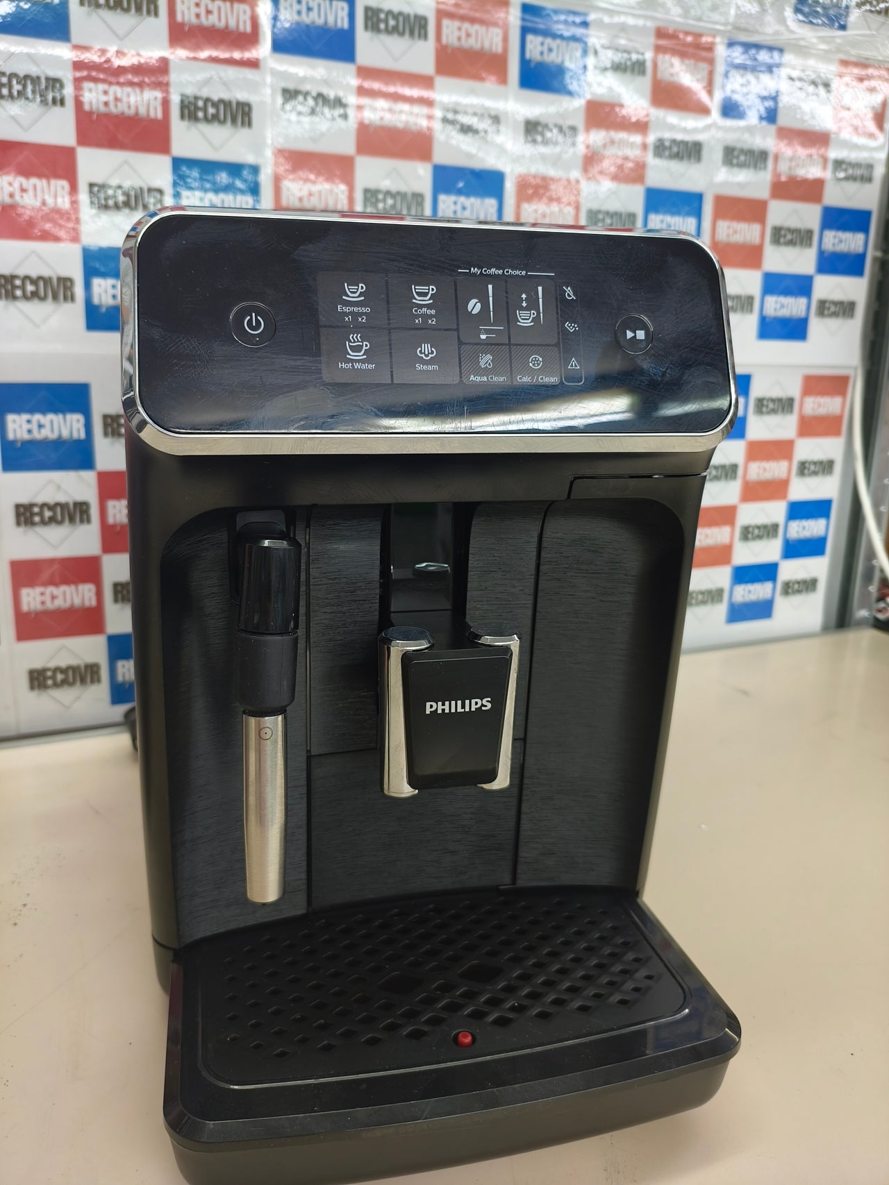 Cafetera espresso automática Philips Serie 2200 con espumador de leche
