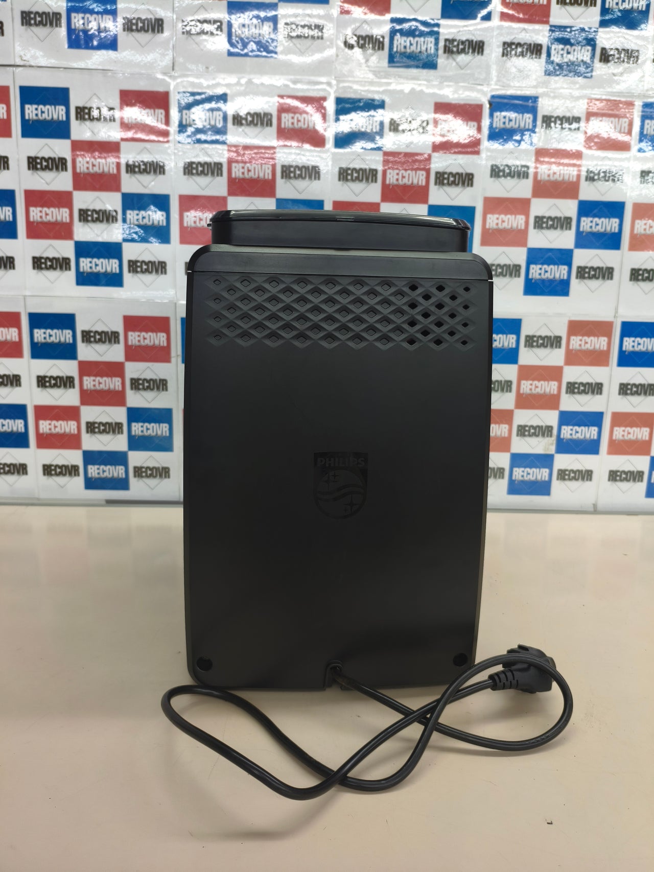 Cafetera espresso automática Philips Serie 2200 con espumador de leche