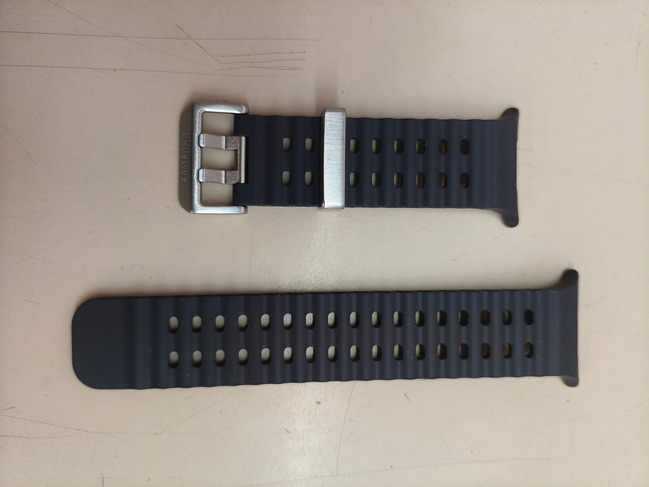 Samsung Galaxy Watch Ultra 2025 47 mm, LTE, IA, titanio, plata