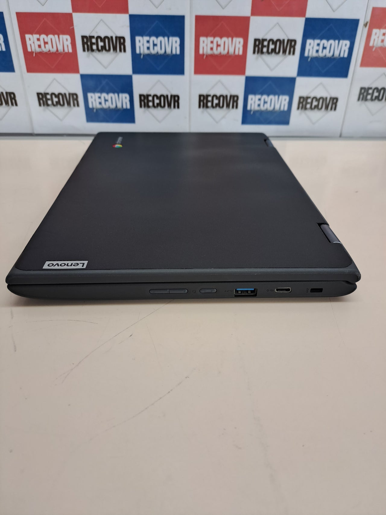 Chromebook 2 en 1 táctil 11,6” Lenovo 300e Celeron 4GB 32GB