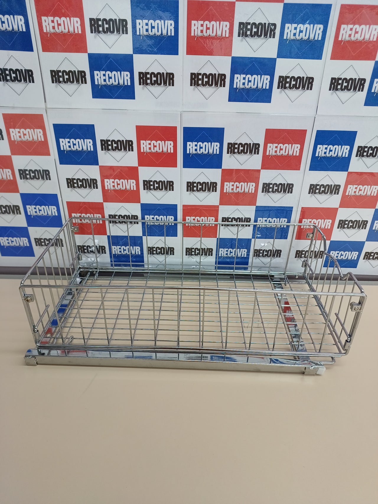 Cesta Deslizante para Gabinete Extraíble – Simple Houseware, Organizador Metálico Cromado