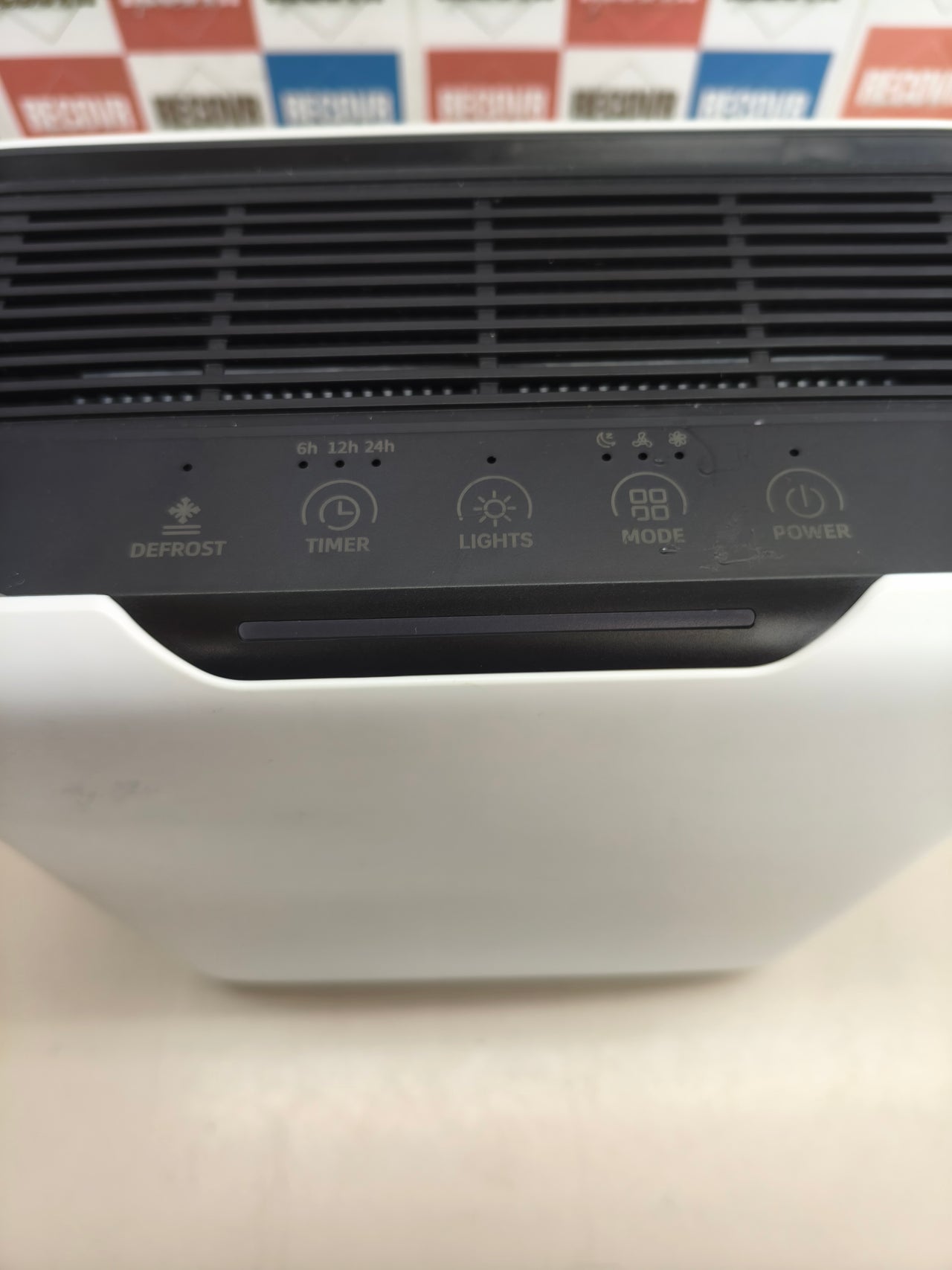 Deshumidificador eléctrico de 3 litros para estancias de hasta 20 m²