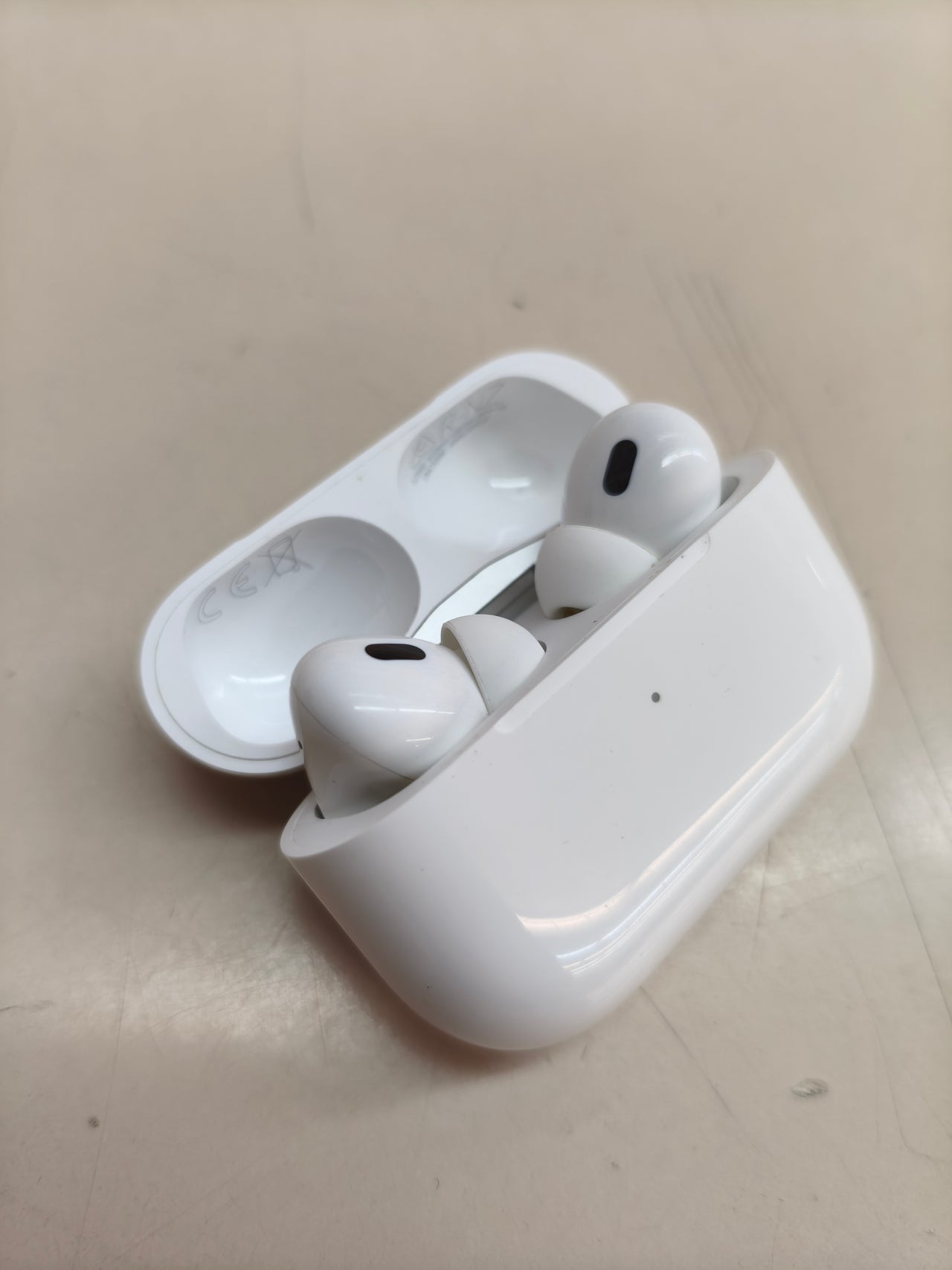 Apple AirPods Pro 2, Bluetooth, ANC, Audio Espacial, USB-C